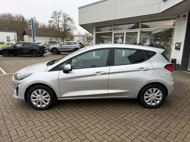 Gebraucht Ford Fiesta Cool & Connect 101 PS (74 kW) 2022 Silber Limousine