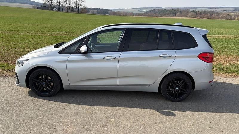 Gebraucht BMW 218 Gran Tourer 150 PS (110 kW) 2019 Silber Van / Kleinbus