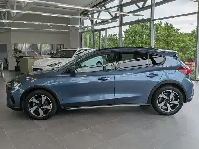 Gebraucht Ford Focus Active 155 PS (114 kW) 2024 Blau Limousine