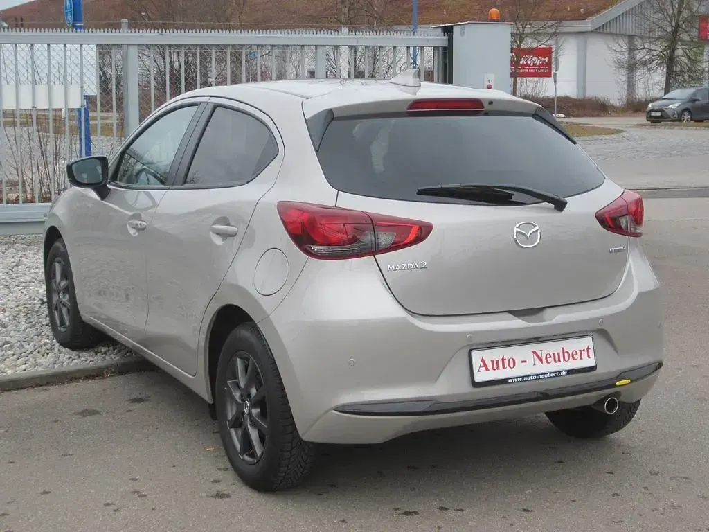 Gebraucht Mazda 2 Exclusive-Line 90 PS (66 kW) 2024 Grau Kleinwagen