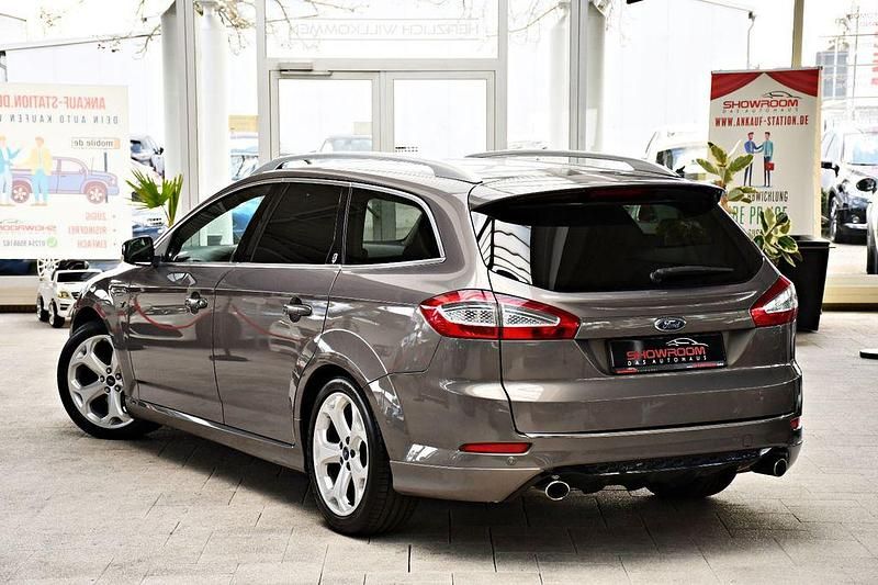 Gebraucht Ford Mondeo Titanium S 203 PS (149 kW) 2011 Braun Limousine