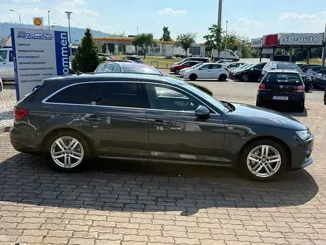 Gebraucht Audi A4 Sport 190 PS (139 kW) 2017 Grau Kombi