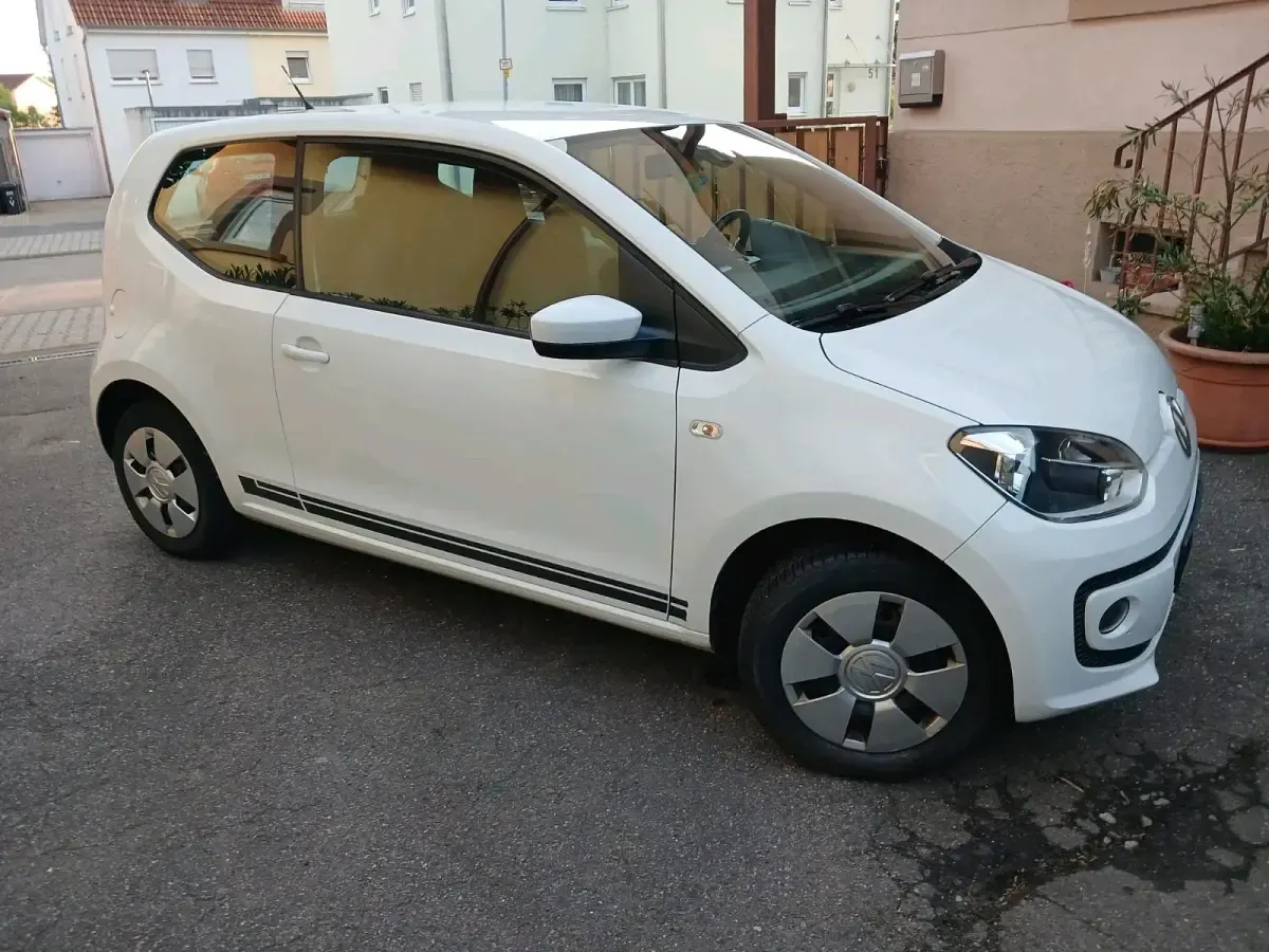 Gebraucht VW up! 60 PS (44 kW) 2015 Weiß Kleinwagen