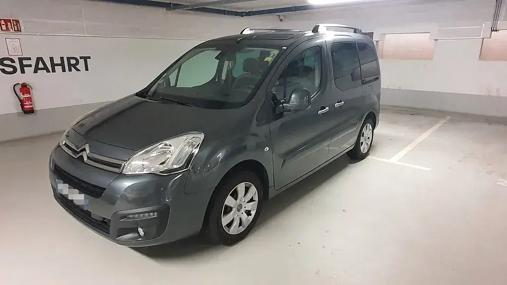 Gebraucht Citroën Berlingo SELECTION 110 PS (80 kW) 2016 Grau Van / Kleinbus
