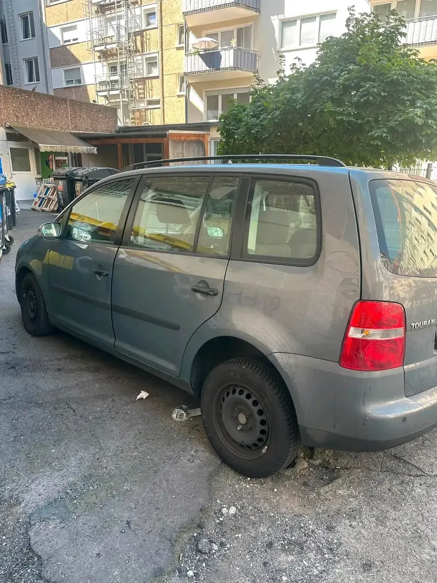 Gebraucht VW Touran 160 PS (117 kW) 2005 Van / Kleinbus