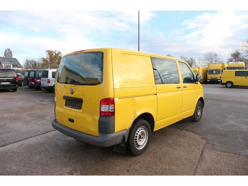 Gebraucht VW T5 84 PS (61 kW) 2011 Ginstergelb r1032 Van