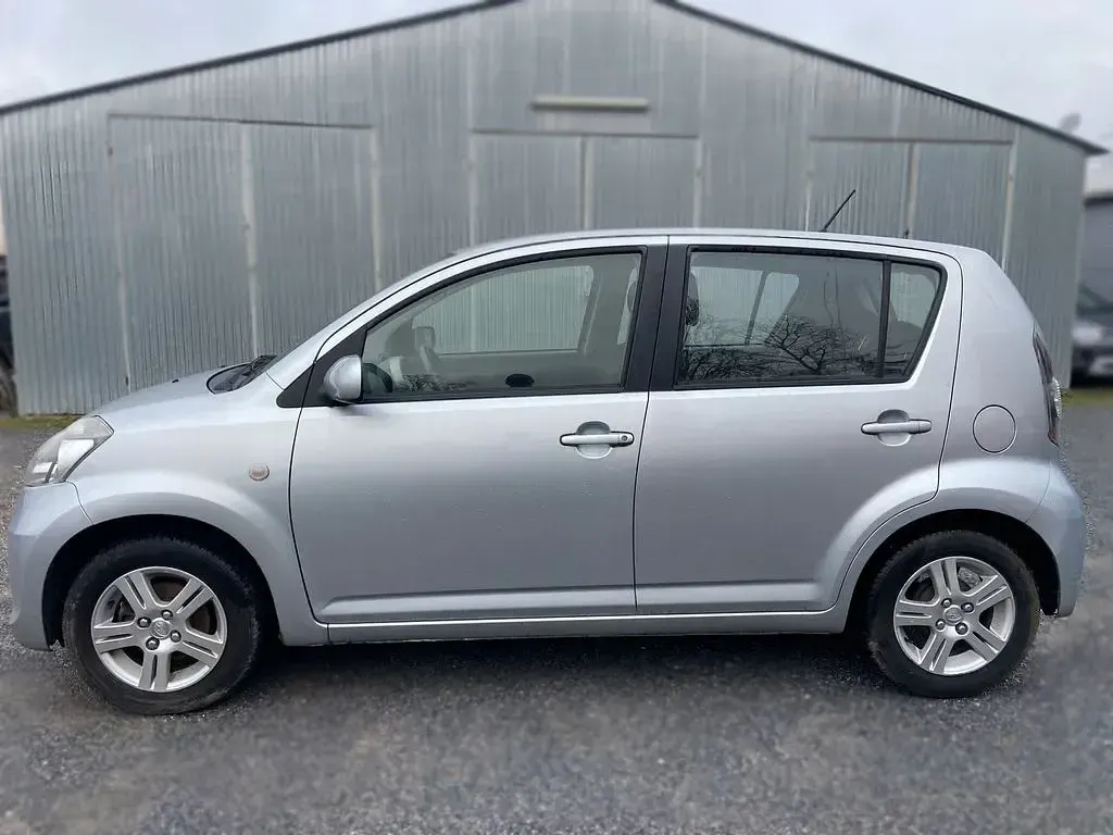 Gebraucht Subaru Justy Active 69 PS (50 kW) 2008 Silber Kleinwagen