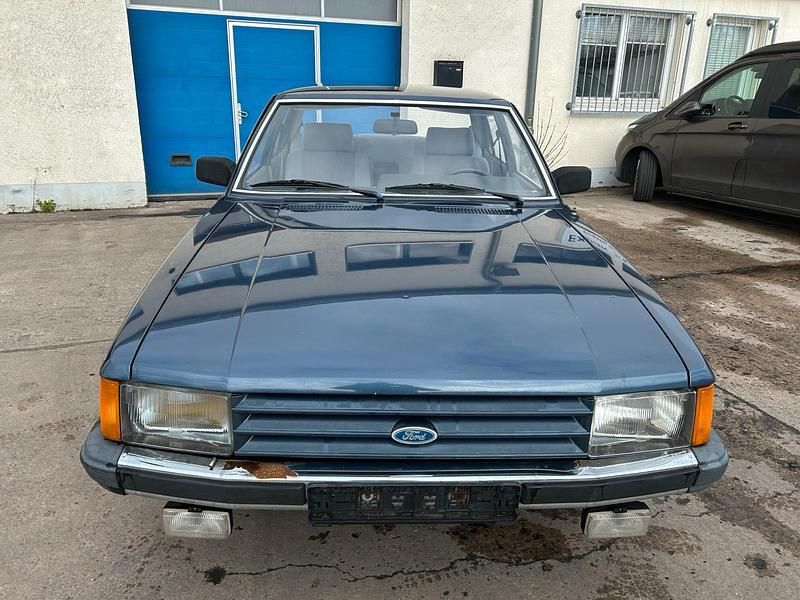 Usado Ford Granada 105 CV (77 kW) 1987 Azul Berlina