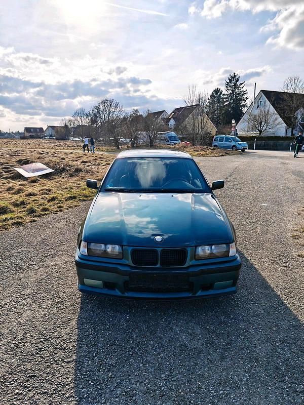 Gebraucht BMW 323 Compact 170 PS (125 kW) 1997 Grün Kleinwagen