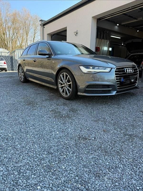 Gebraucht Audi A6 Ambiente 272 PS (200 kW) 2015 Grau Kombi
