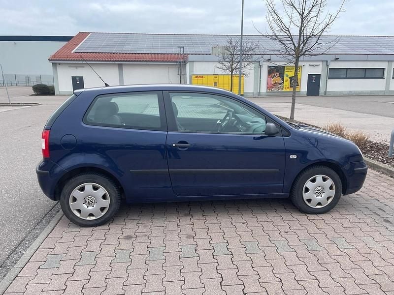Gebraucht VW Polo 55 PS (40 kW) 2003 Blau Kleinwagen