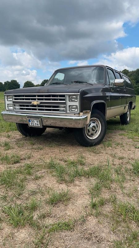 Gebraucht Chevrolet Suburban 230 PS (169 kW) 1985 Braun SUV