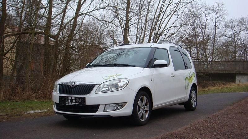 Gebraucht Skoda Roomster Fresh 86 PS (63 kW) 2013 Weiß Van / Kleinbus