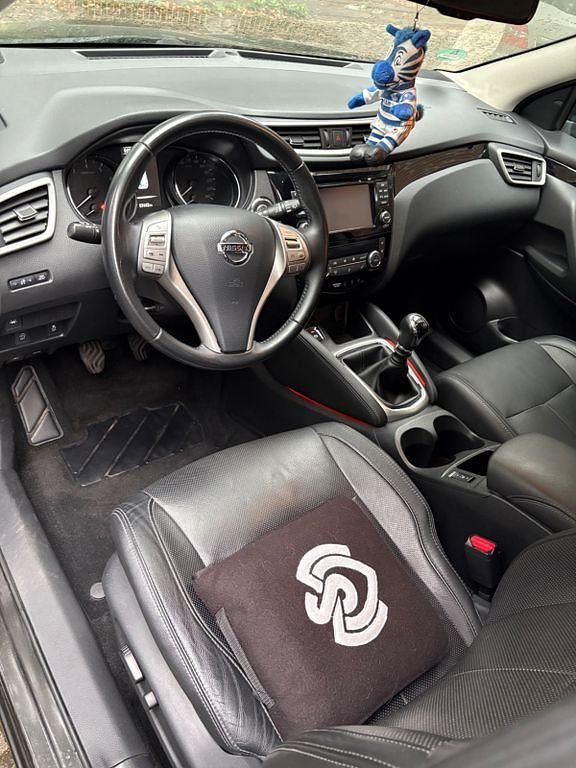 Schwarz Gebraucht 2017 Nissan Qashqai Tekna SUV | 13.600 € (Fairer Preis) - Bild 1/4