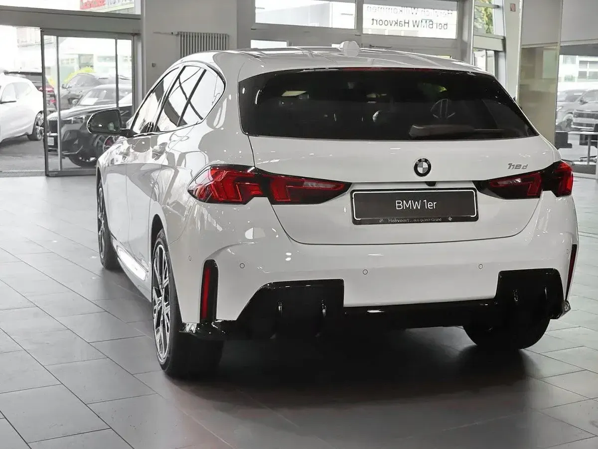 Neu BMW 118 Efficient Dynamics 150 PS (110 kW) 2026 Alpinweiss iii Kleinwagen