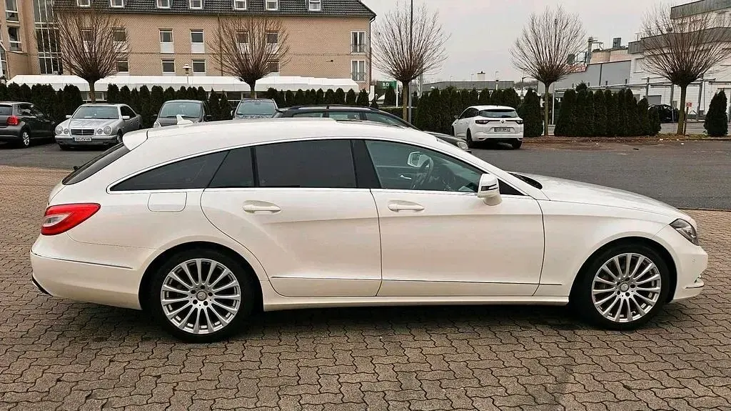 Gebraucht Mercedes CLS350 Shooting Brake 265 PS (194 kW) 2013 Weiß Kombi