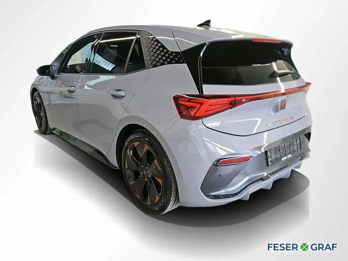 Gebraucht Cupra Born 150 kW (204 PS) 2024 Vaporgrau Kleinwagen