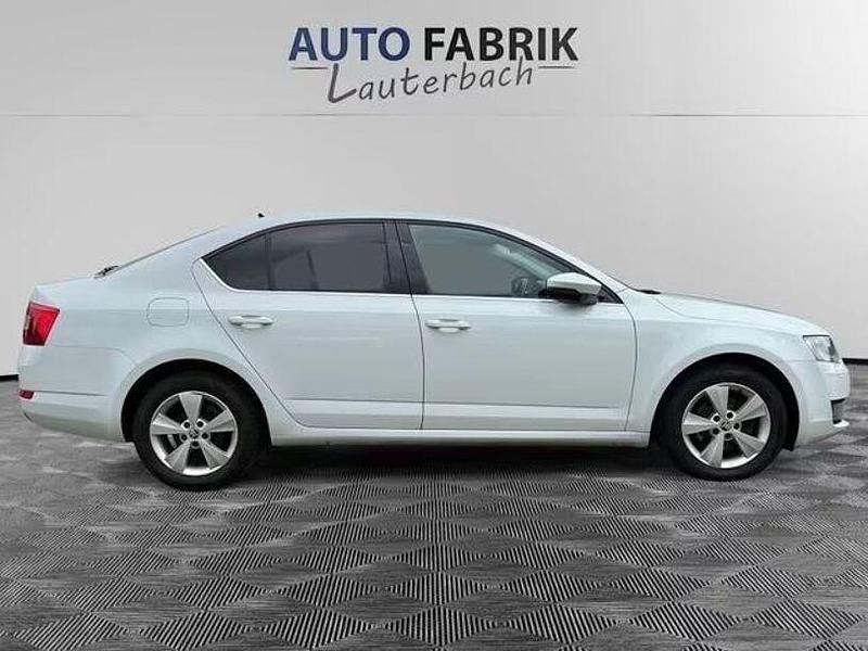 Second-hand Skoda Octavia Style 116 CP (85 kW) 2016 Alb Berlinǎ