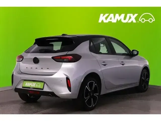 Gebraucht Opel Corsa 101 PS (74 kW) 2025 Silber / grau Kleinwagen