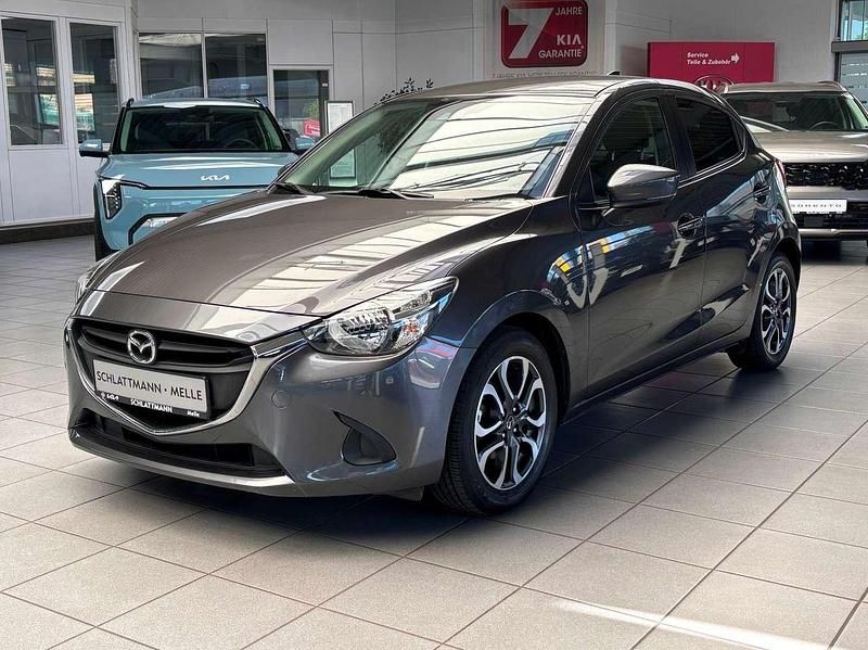 Machine grey Gebraucht 2018 Mazda 2 Kizoku Kleinwagen | 11.890 € (Fairer Preis) - Bild 1/4