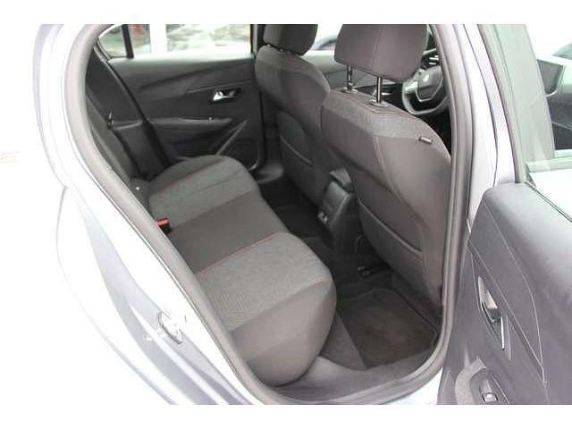 Gebraucht Peugeot e-208 Style 100 kW (136 PS) 2025 Kleinwagen