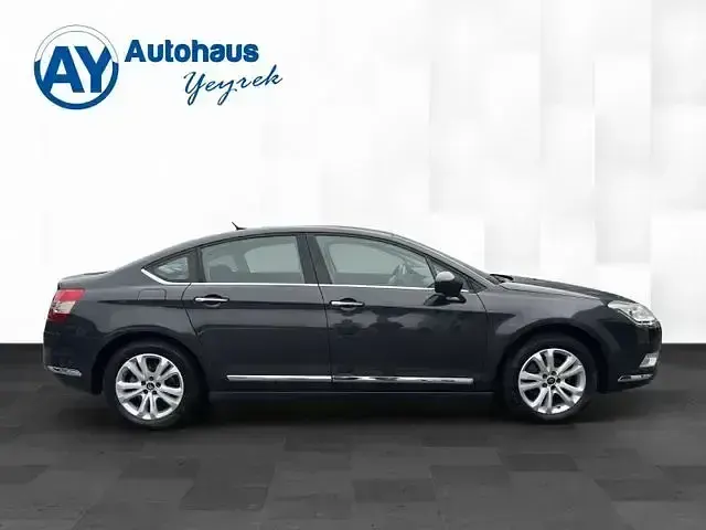 Gebraucht Citroën C5 Exclusive 156 PS (114 kW) 2012 Schwarz Limousine