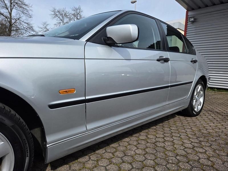 Gebraucht BMW 318 116 PS (85 kW) 1999 Silber Limousine