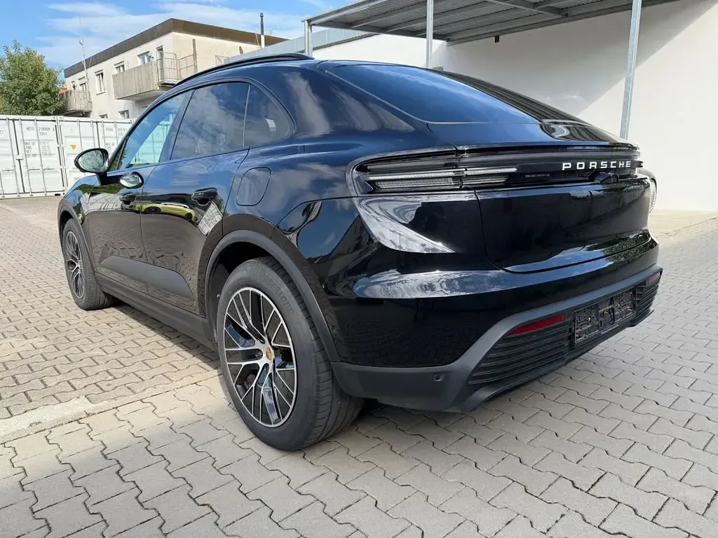 Gebraucht Porsche Macan 264 kW (360 PS) 2024 Schwarz SUV