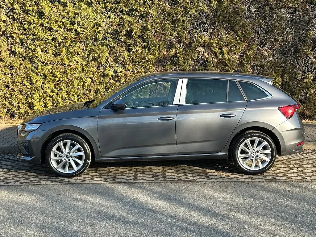 Neu Skoda 105 116 PS (85 kW) 2026 Grau Limousine