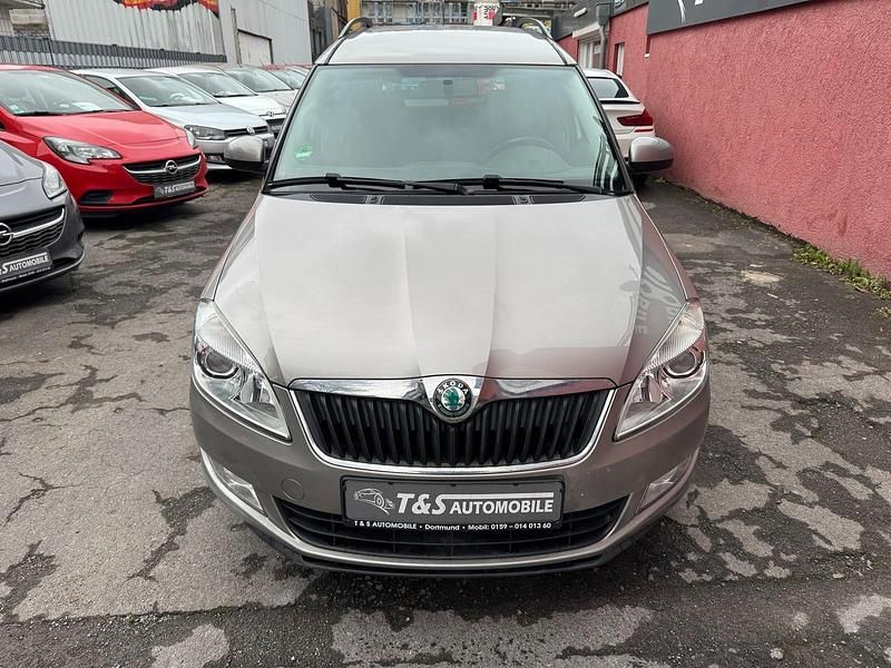 Gebraucht Skoda Roomster 86 PS (63 kW) 2011 Grau Van / Kleinbus