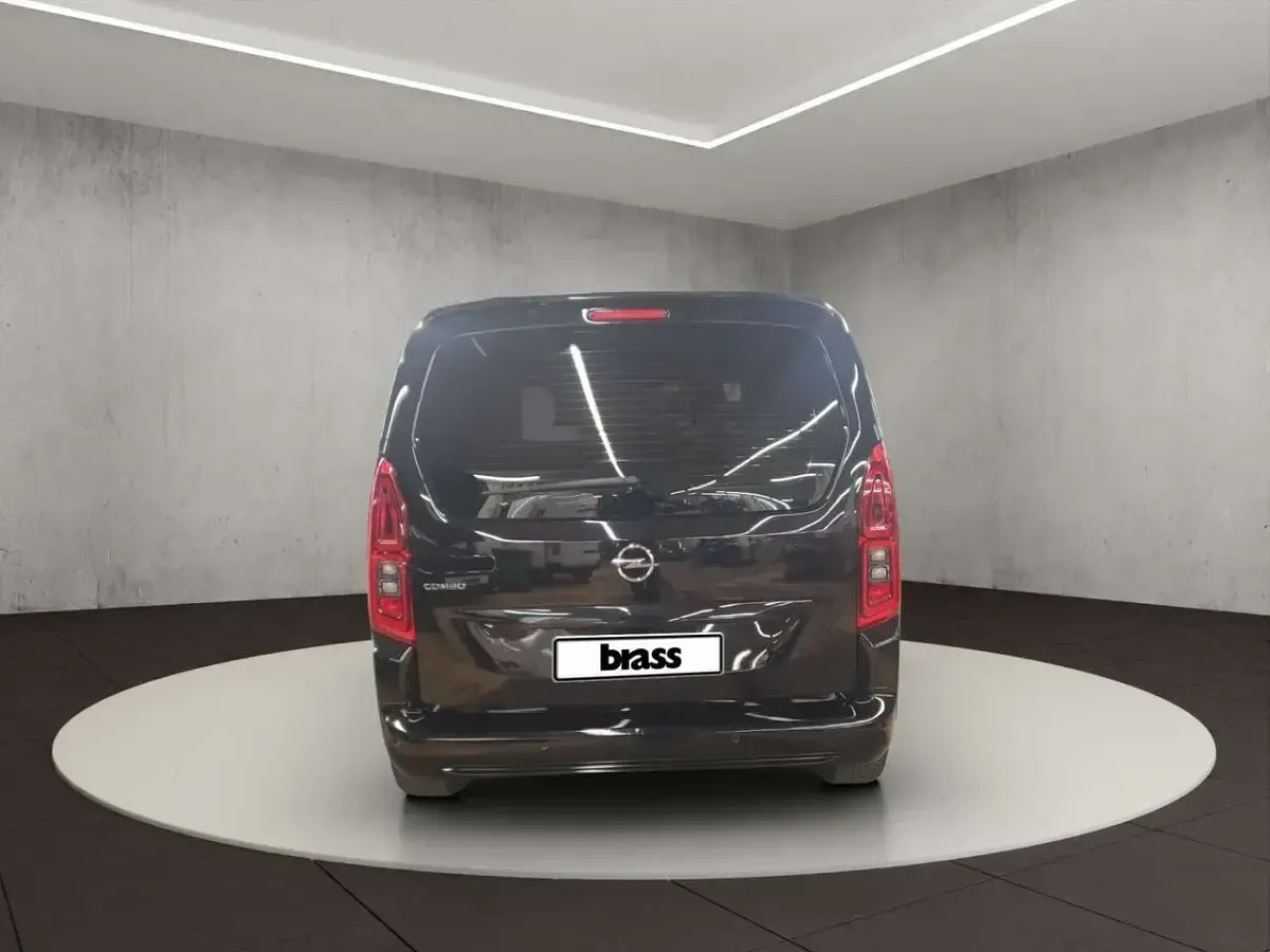 Occasion Opel Combo Life Edition 102 ch (75 kW) 2021 Noir Monospace