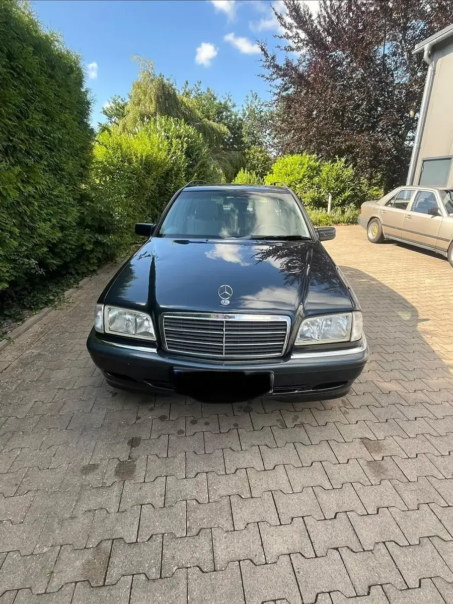 Gebraucht Mercedes C180 122 PS (89 kW) 1998 Blau Kombi