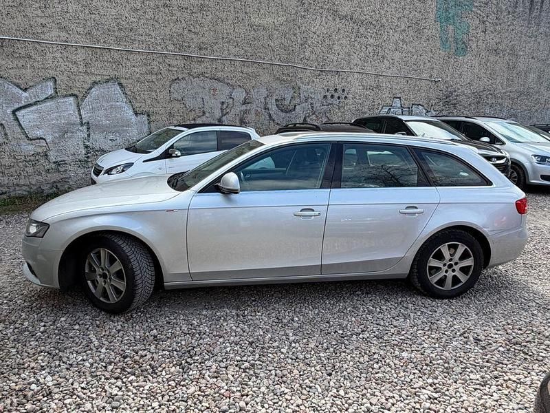 Second-hand Audi A4 Ambiente 179 CP (131 kW) 2010 Argintiu Break