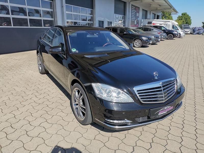 Schwarz Gebraucht 2012 Mercedes S500 Limousine | 14.899 € (Superpreis) - Bild 1/4