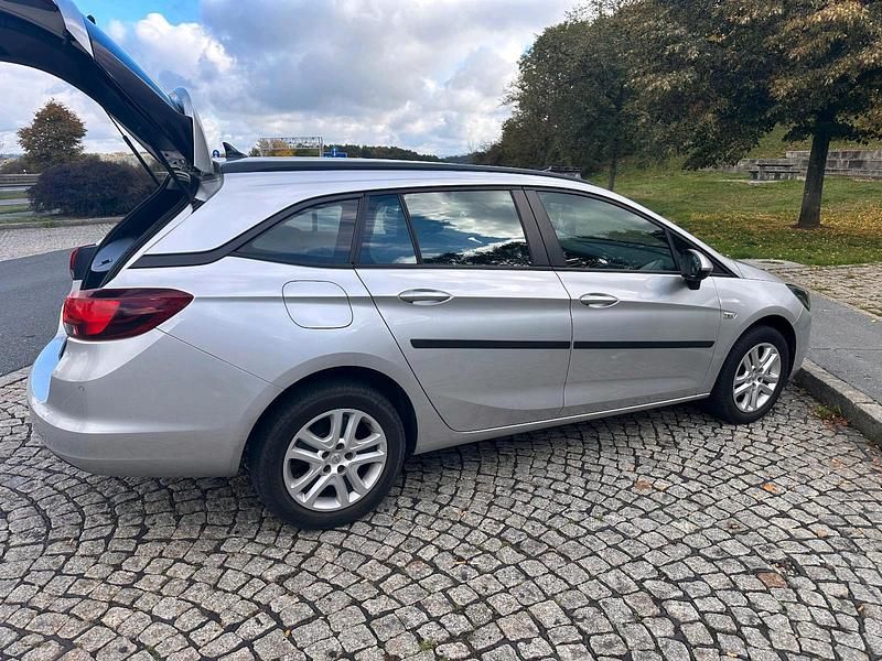 Gebraucht Opel Astra 110 PS (80 kW) 2019 Silber Kombi