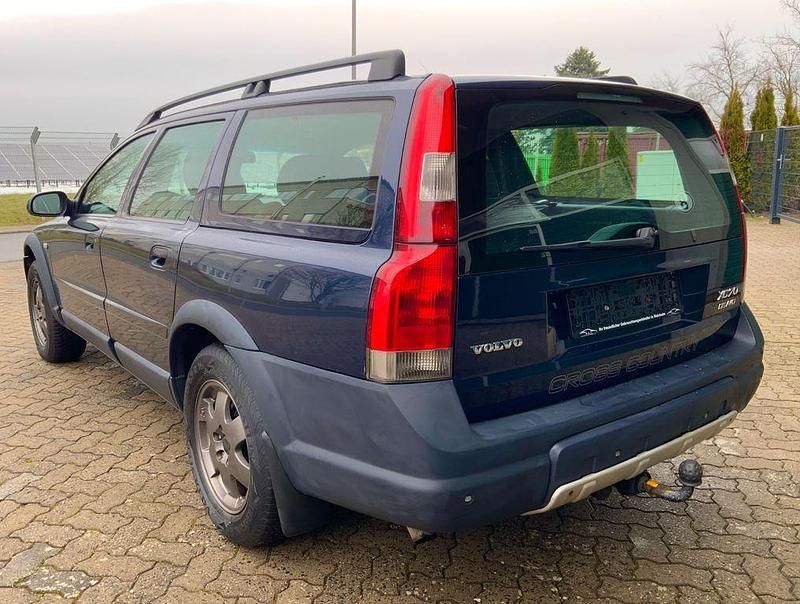 Gebraucht Volvo XC70 163 PS (119 kW) 2002 Blau Kombi