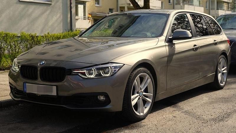 Gebraucht BMW 335 Advantage 313 PS (230 kW) 2015 Silber Kombi