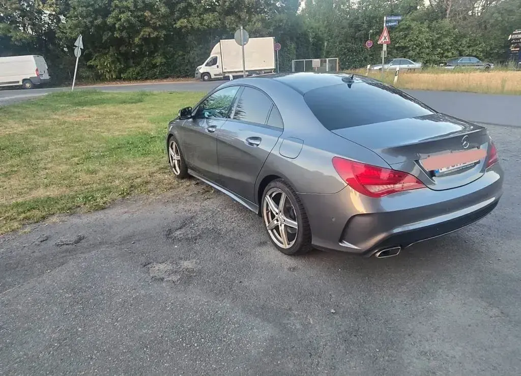 Gebraucht Mercedes CLA200 156 PS (114 kW) 2013 Silber Coupé