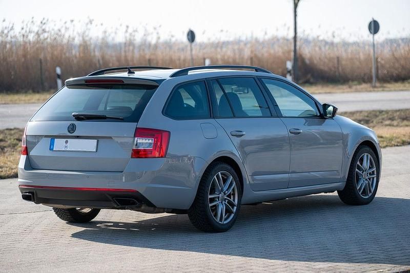 Gebraucht Skoda Octavia RS 230 PS (169 kW) 2016 Grau Kleinwagen