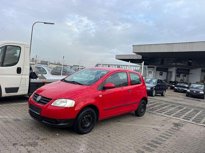 Rot Gebraucht 2005 VW Fox Kleinwagen | 450 € (Superpreis) - Bild 1/4