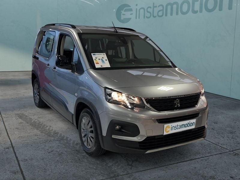 Silber Neu 2024 Peugeot e-Rifter Allure Van / Kleinbus | 33.390 € (Guter Preis) - Bild 1/4