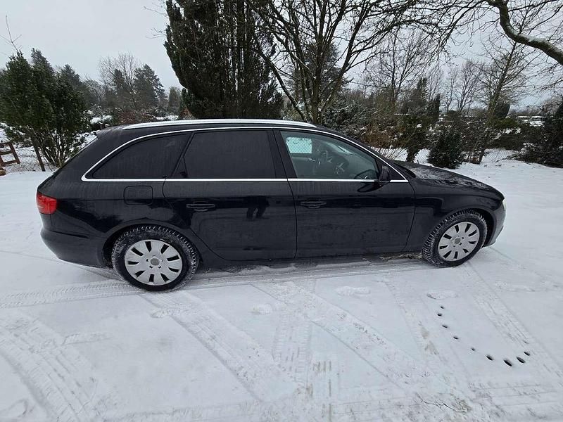 Gebraucht Audi A4 Ambition 160 PS (117 kW) 2012 Schwarz Kombi