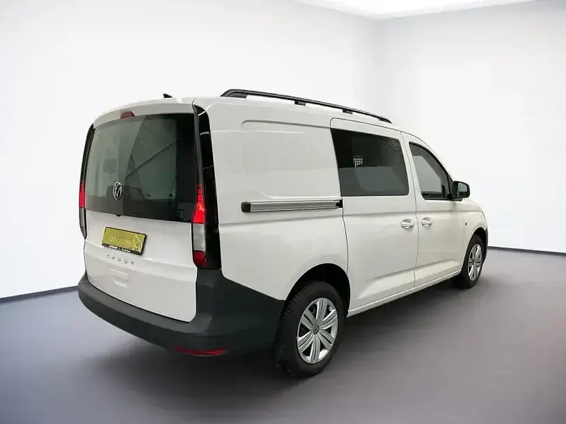 Używany VW Caddy Maxi 2025 Biały Minivan