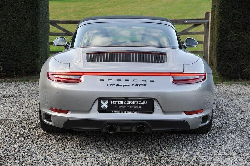 Gebraucht Porsche 911 Carrera 4 GTS Targa 450 PS (330 kW) 2019 Silber Cabrio