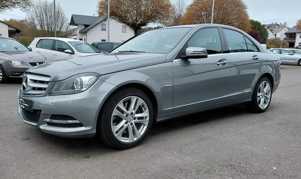 Gebraucht Mercedes C300 231 PS (169 kW) 2012 Silber Limousine