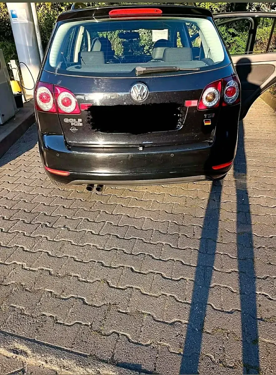 Gebraucht VW Golf Plus Cross 122 PS (89 kW) 2010 Schwarz Van / Kleinbus