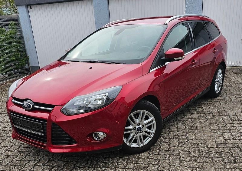 Usata Ford Focus 125 CV (91 kW) 2013 Rosso Station wagon