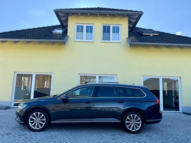 Gebraucht VW Passat Highline 179 PS (131 kW) 2017 Grau Kombi