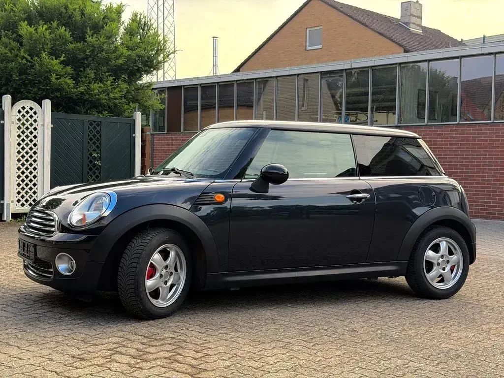 Gebraucht Mini Cooper 95 PS (69 kW) 2008 Schwarz Kleinwagen