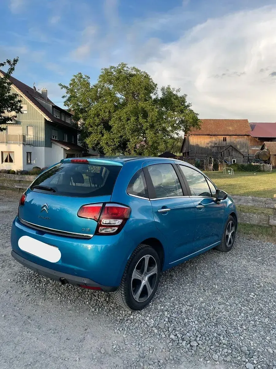 Gebraucht Citroën C3 PureTech 82 PS (60 kW) 2016 Blau Limousine